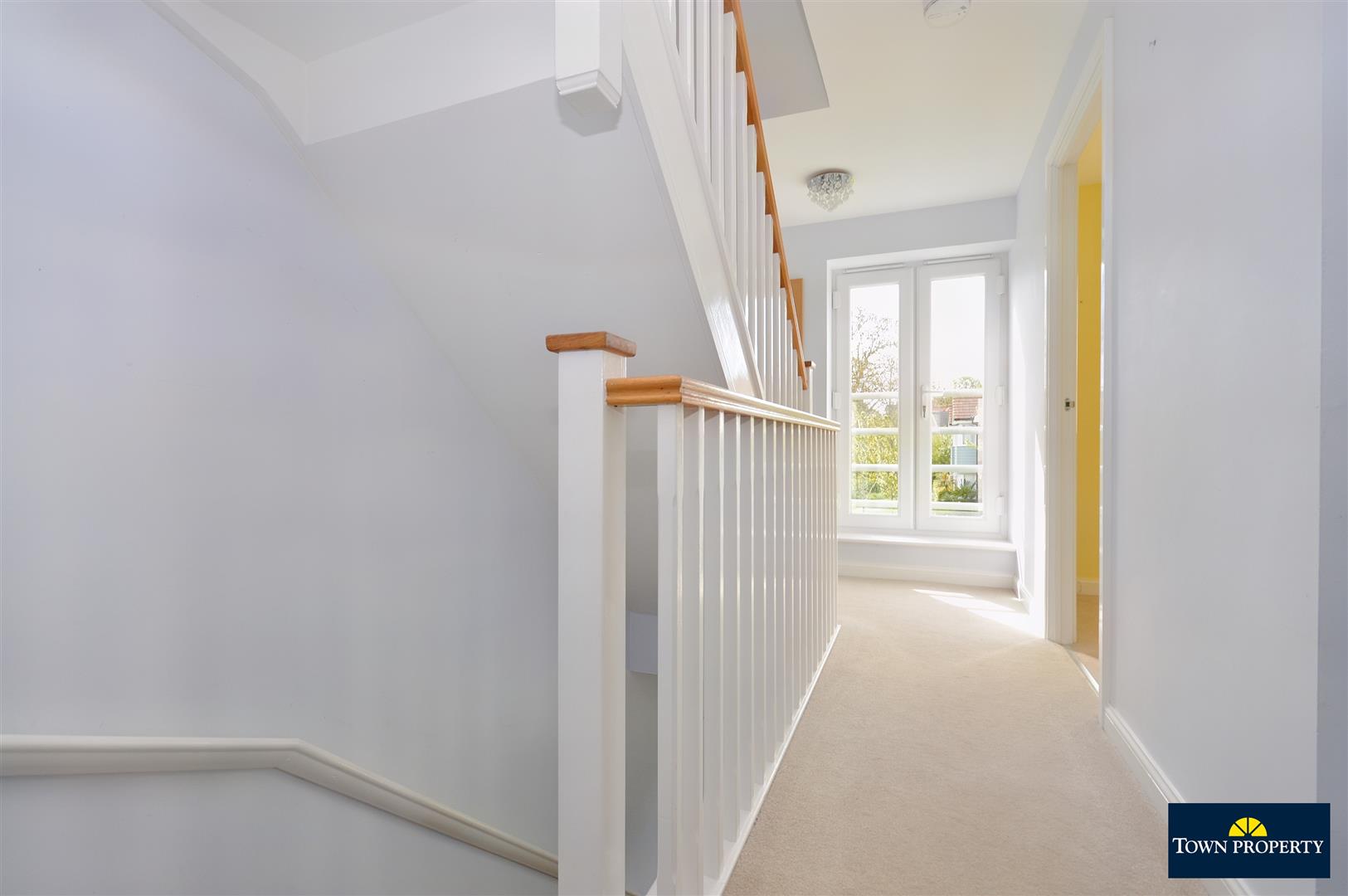 Property Details for Weavers Close Eastbourne East Sussex BN21 2BH